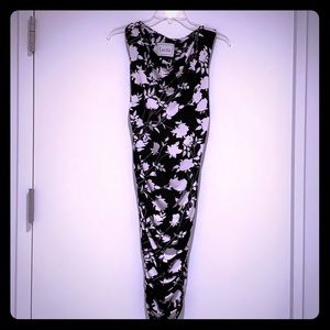 Leota Maternity Black Floral Ruched Dress
